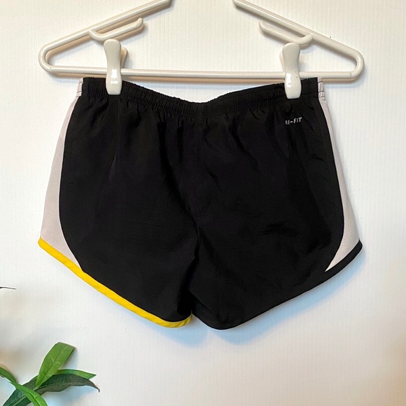 Nike Dri-Fit Shorts - Picture 2 of 2